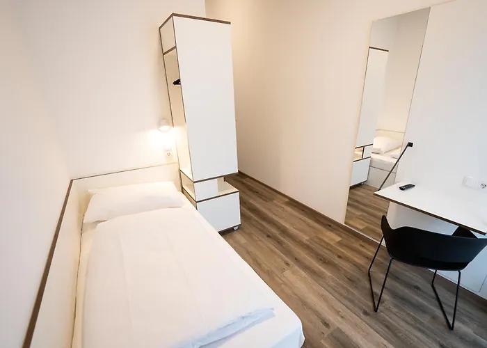 Schlafraum Schluesslberg-dein Smartes Hotel-contactless Check-in 3*