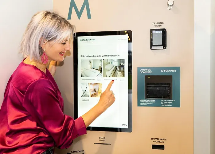 Schlafraum Schluesslberg-dein Smartes Hotel-contactless Check-in فندق